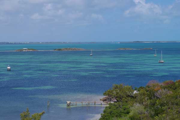 The beautiful anchorage just outside of Hopetown Harbor.